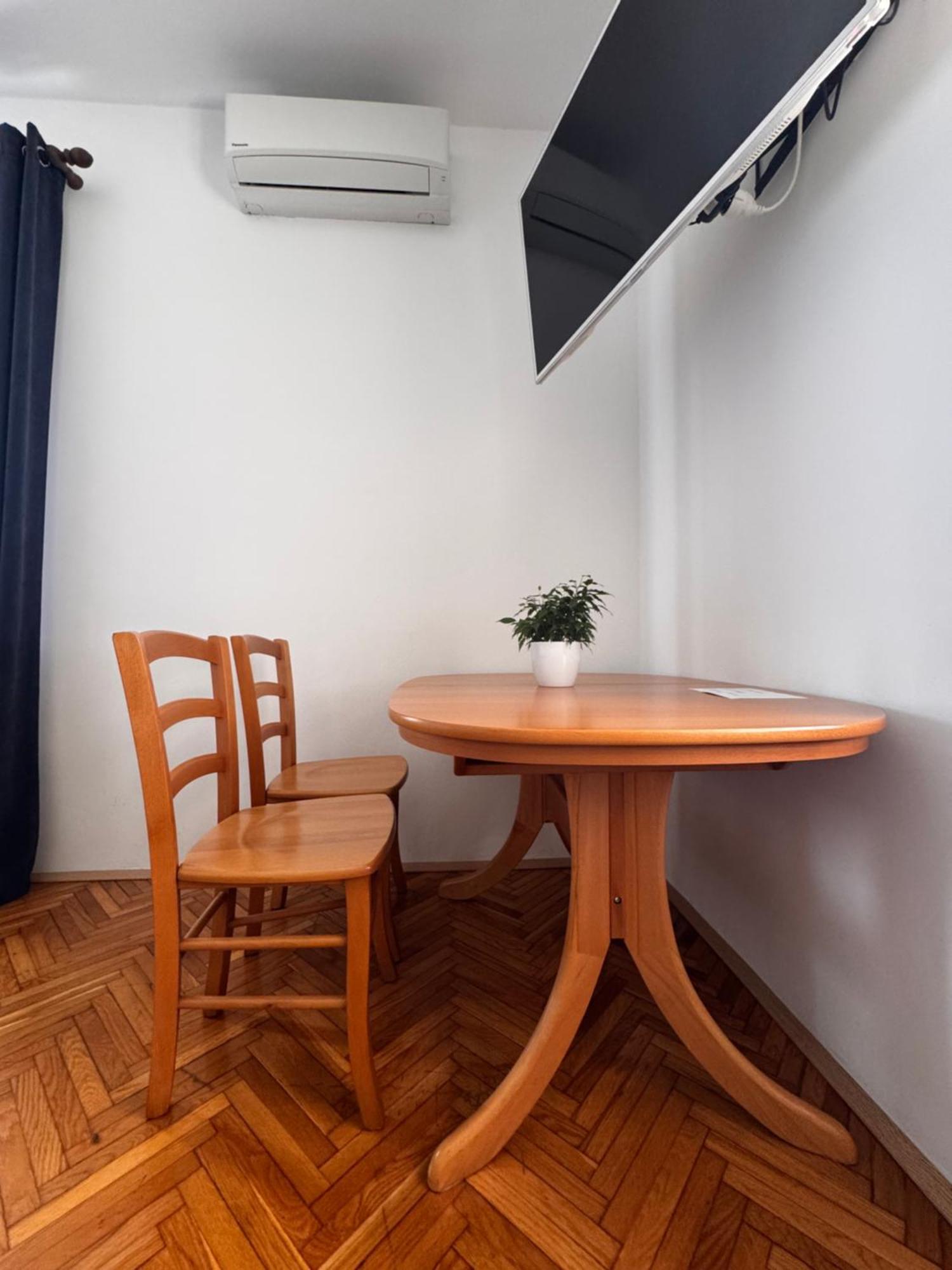 Bordon Wines, Estate With Accommodation Dekani المظهر الخارجي الصورة